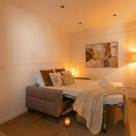 Modern 2-room On Monaco Border - Premium Amenities And Elegant Design *